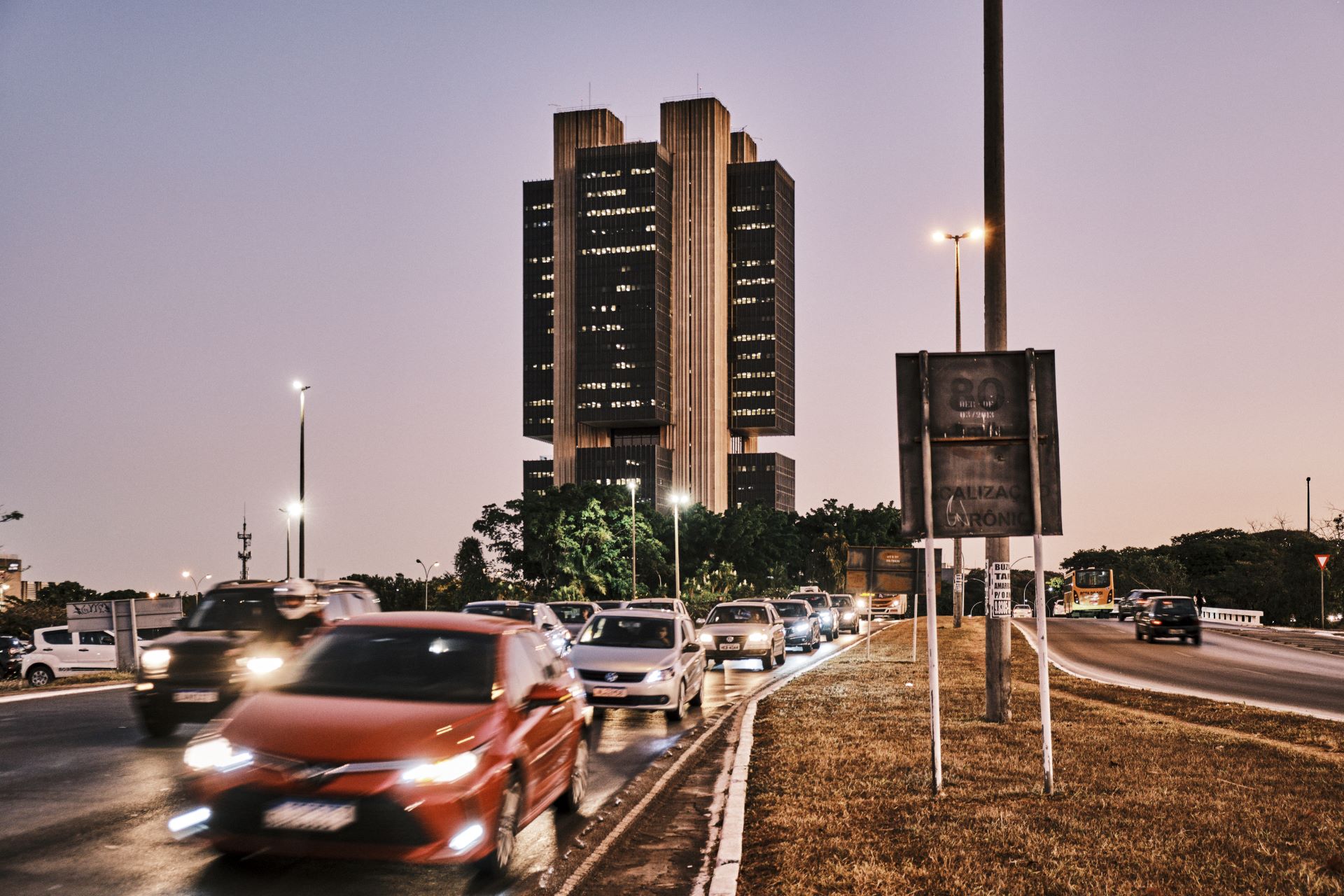 Banco Central deve fazer novo leilão de até US$ 3 bilhões de dólares