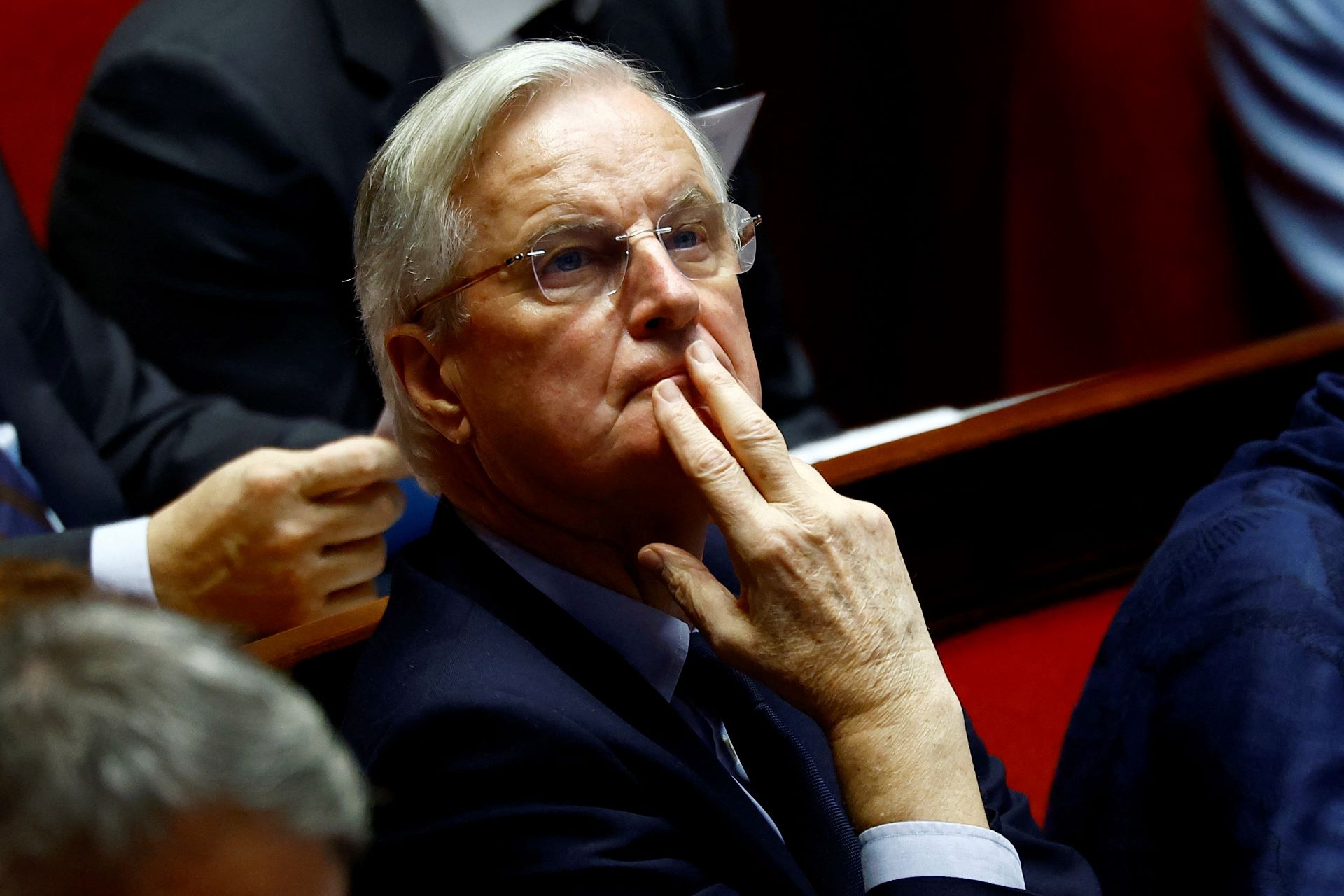 O primeiro-ministro Michel Barnier em Paris - 3/12/2024 (Foto: Sarah Meyssonnier/Reuters)