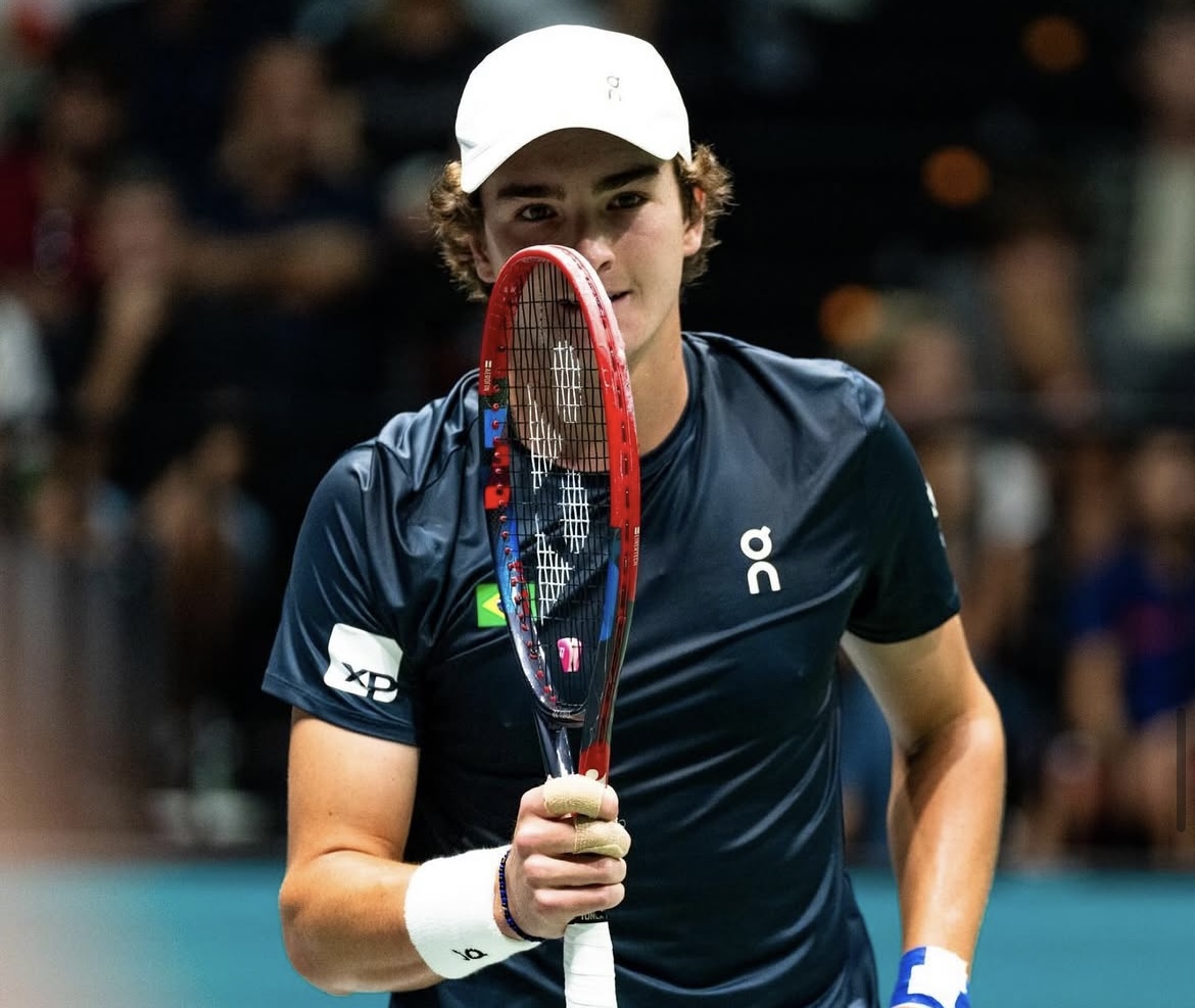 João Fonseca vence tenista argentino e é campeão do ATP de Buenos Aires