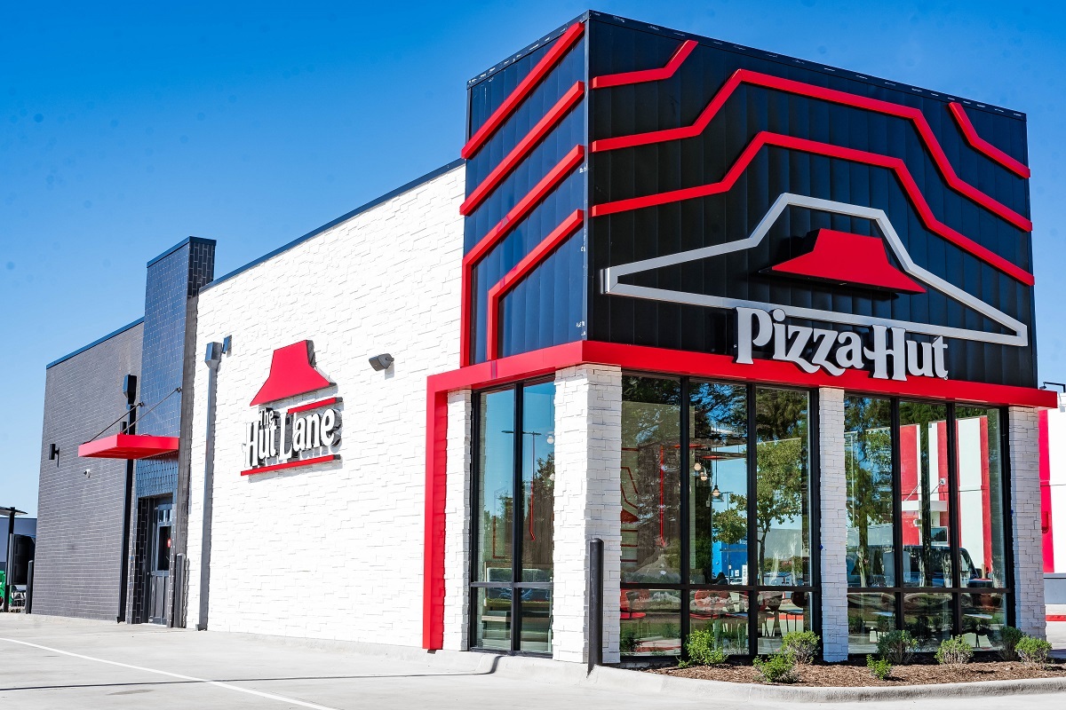 Pizza Hut lança “restaurante-conceito” com drive-thru ultra-rápido