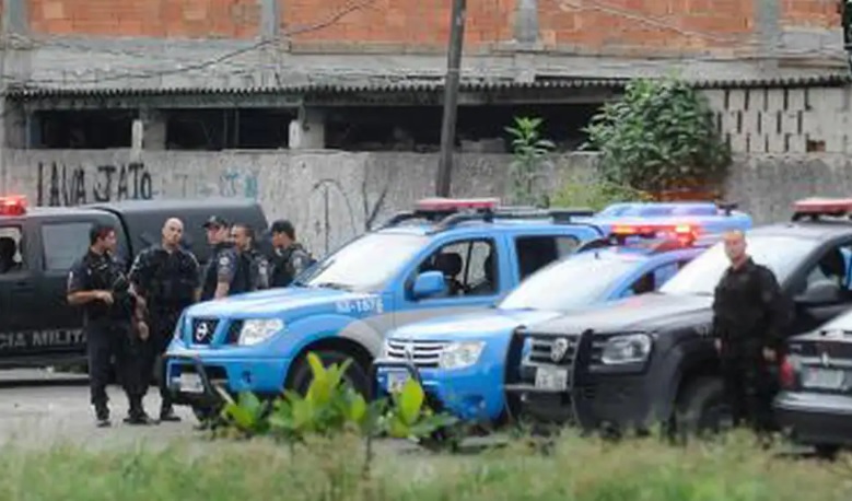 Operação policial no Rio de Janeiro (RJ) (Foto: Tomaz Silva/Agência Brasil)