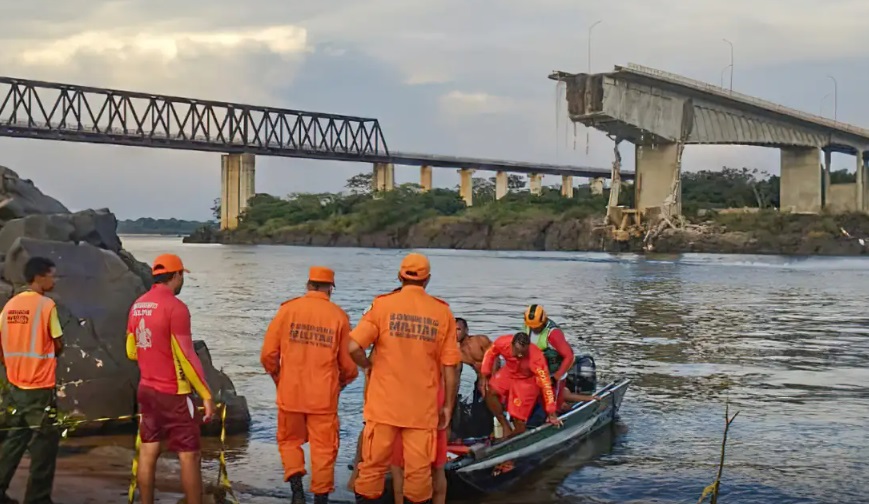 Queda de ponte entre Tocantins e o Maranhão (Foto: Corpo de Bombeiros/Tocantins)