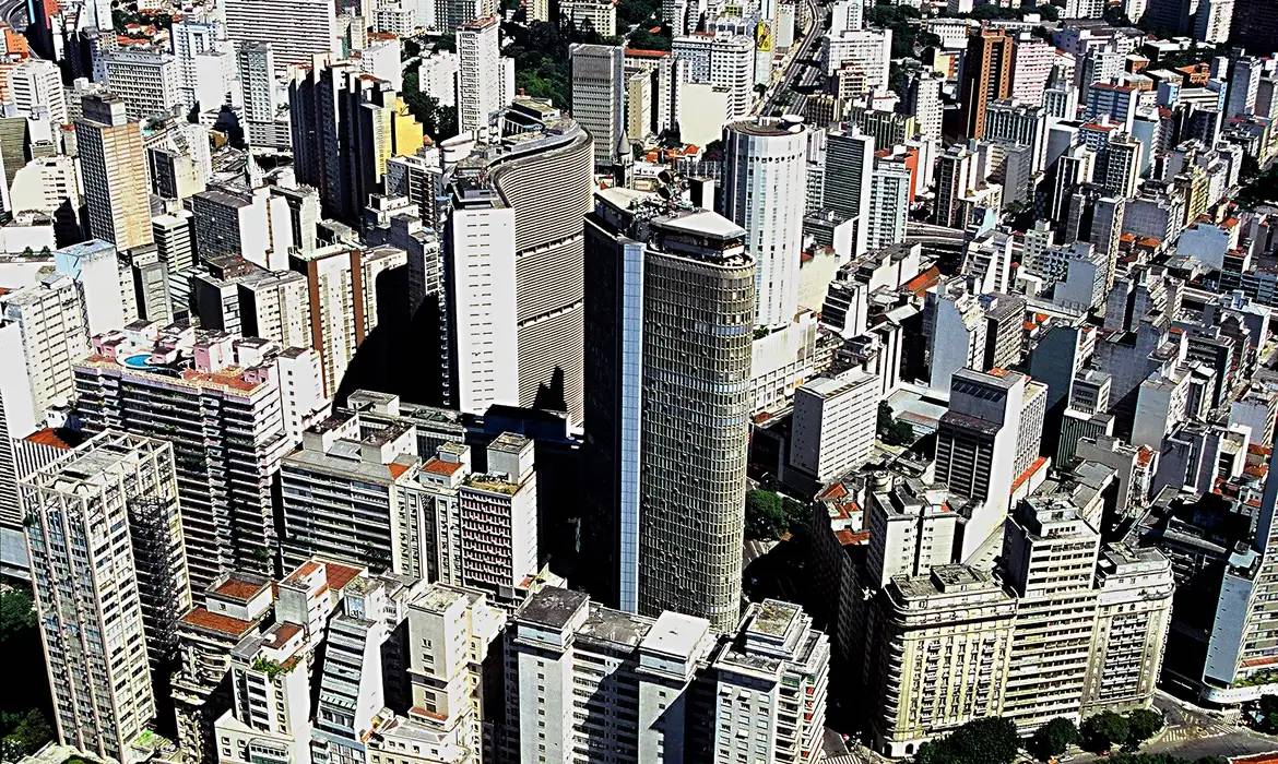 Viver e morrer em São Paulo: quanto custa morar na capital paulistana