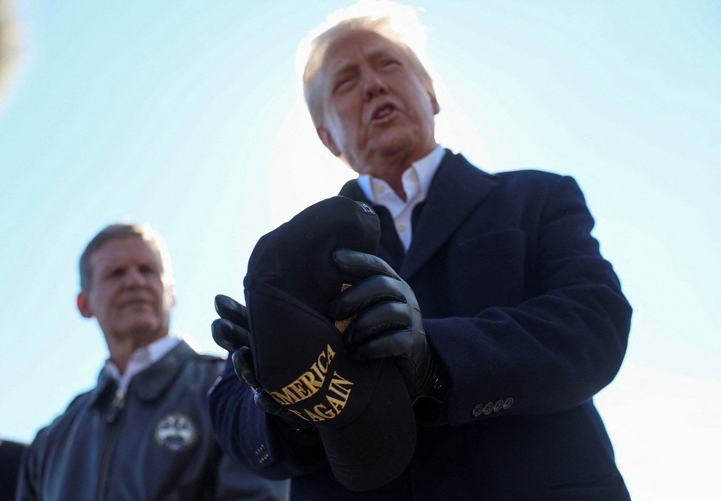 Presidente dos EUA, Trump, acompanha esforços de recuperação na Carolina do Norte
24/01/2025
REUTERS/Leah Millis