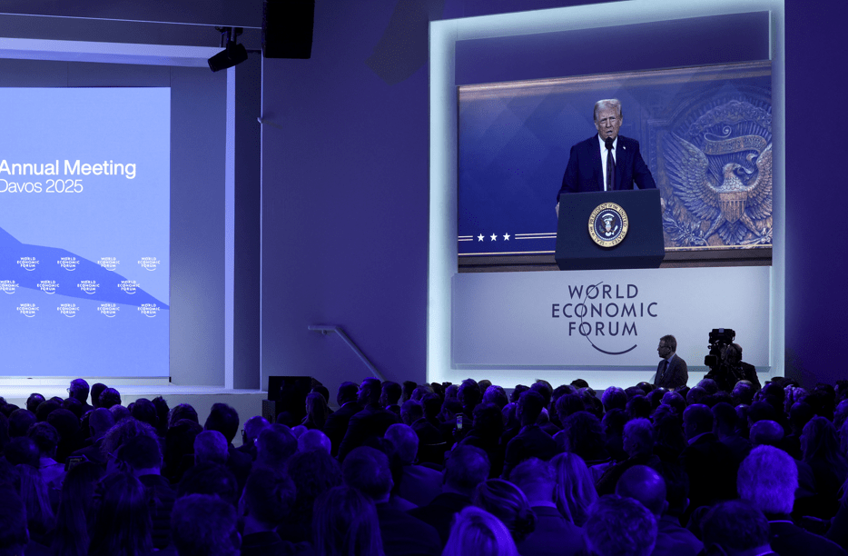 Trump discursa via vídeo no Fórum Econômico Mundial, em Davos