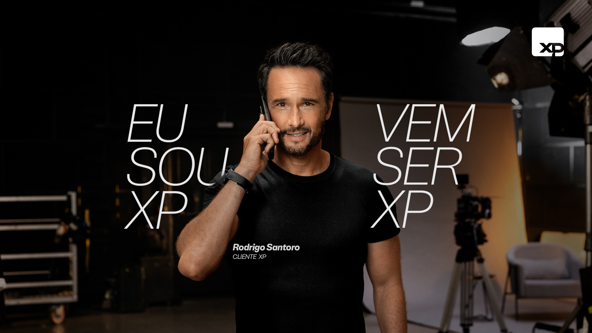 XP lança campanha com Rodrigo Santoro, cliente da instituição financeira