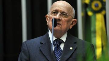 O ex-deputado federal José Linhares (CE) morreu aos 94 anos (Foto: Zeca Ribeiro/Câmara dos Deputados)