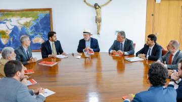 O presidente Luiz Inácio Lula da Silva (PT) em reunião com integrantes do governo (Foto: Ricardo Stuckert/PR)