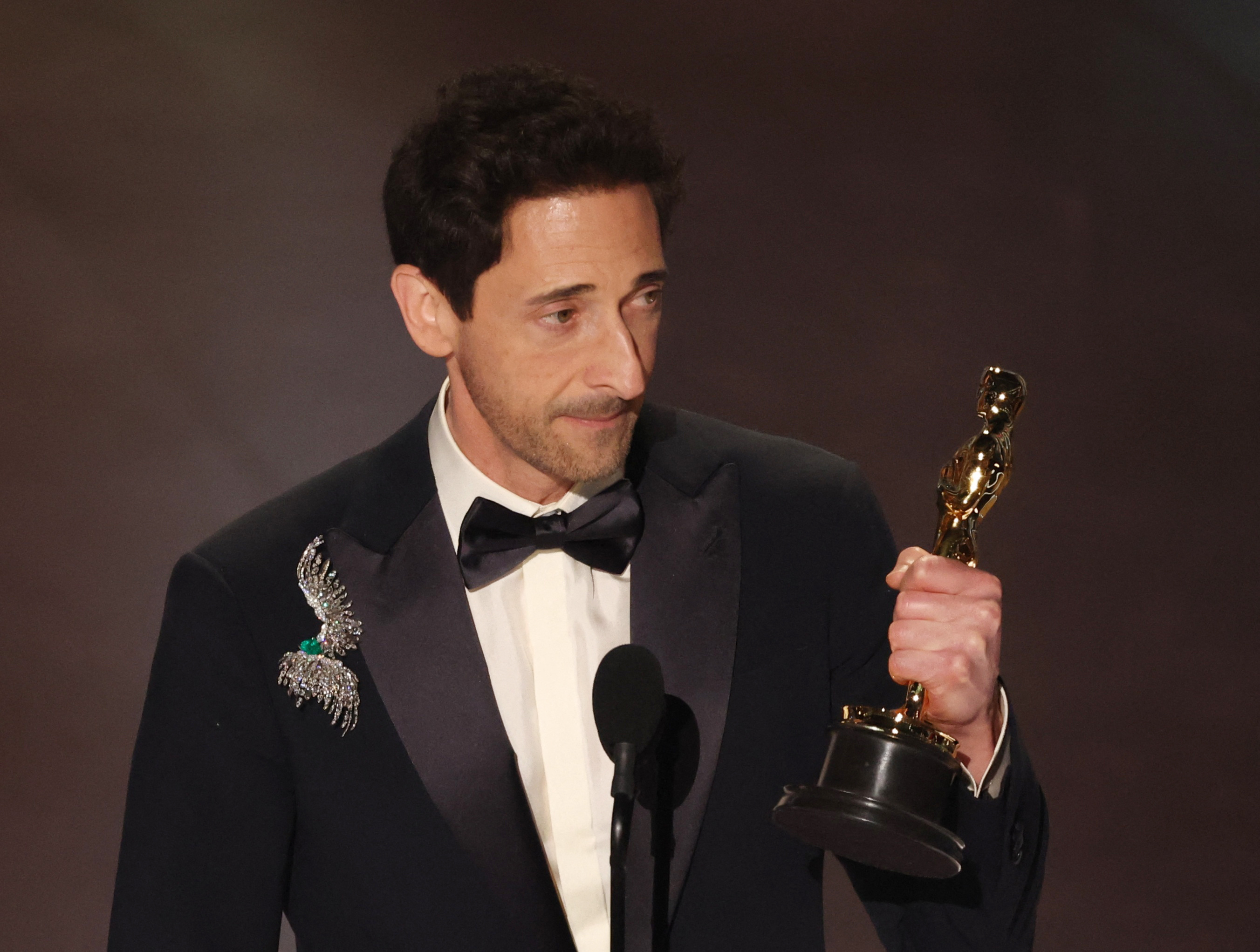 5m40s: Adrien Brody bate recorde com o discurso mais longo da história do Oscar