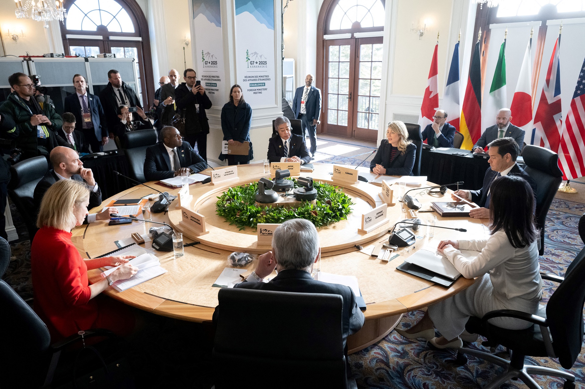 A ministra das Relações Exteriores do Canadá, Melanie Joly, discursa durante a reunião dos ministros das Relações Exteriores do G7 em La Malbaie, Quebec, Canadá, em 13 de março de 2025. SAUL LOEB/Pool via REUTERS