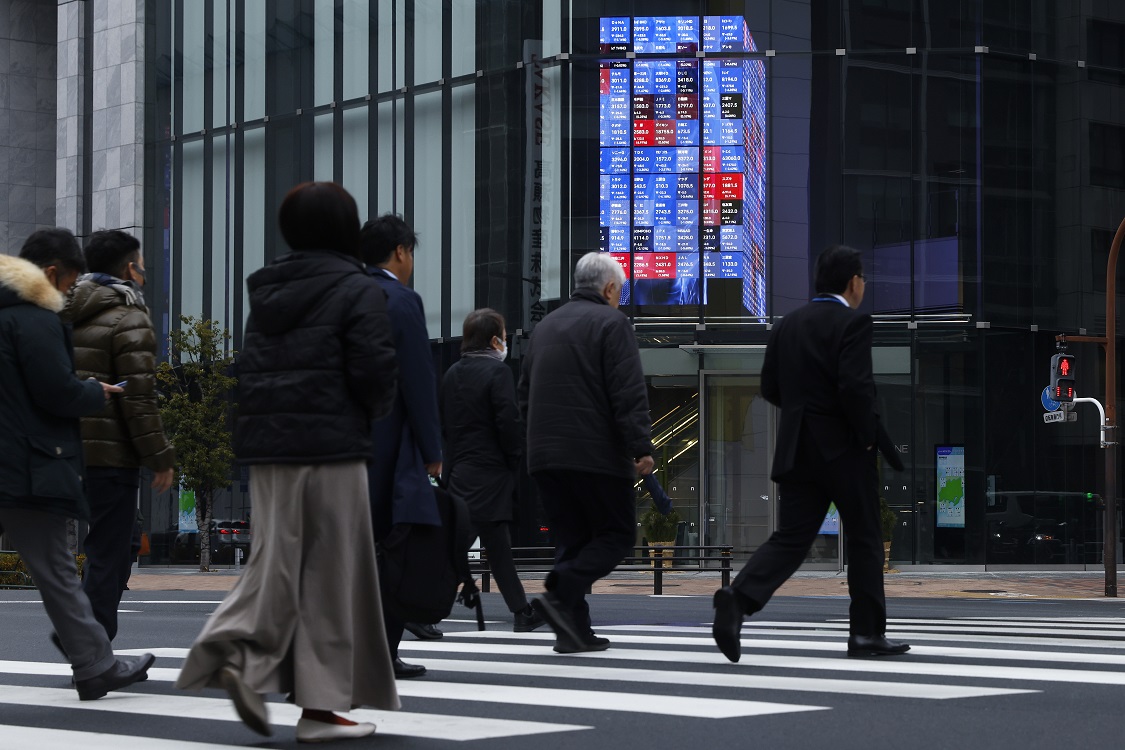 Nasdaq 100 despenca para correção com venda de ações de tecnologia se intensificando